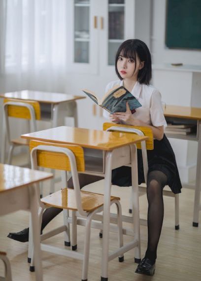 美丽的小蜜蜂