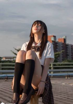 公妇借种乱h日出水